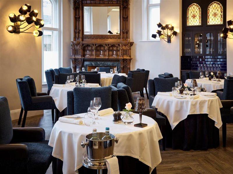 Oddfellows On The Park Cheadle  Luaran gambar The interior of the restaurant