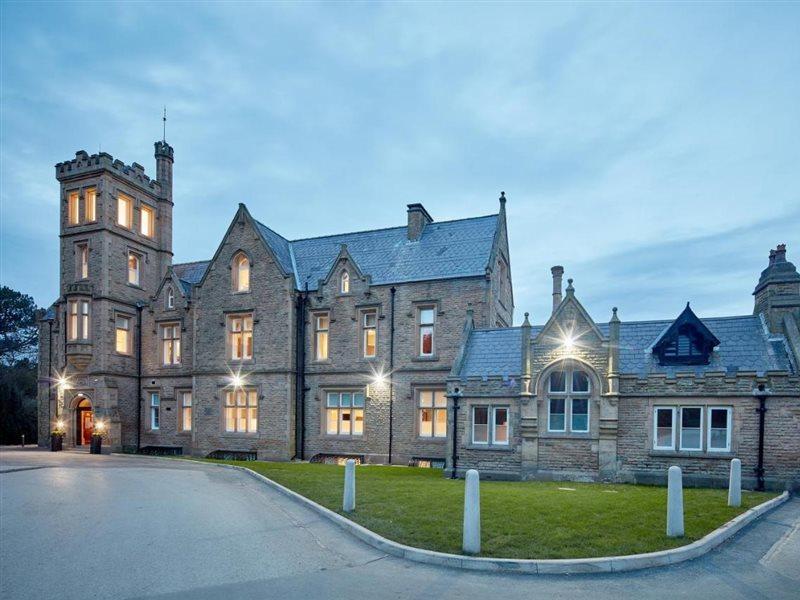 Oddfellows On The Park Cheadle  Luaran gambar The former school buildings at night