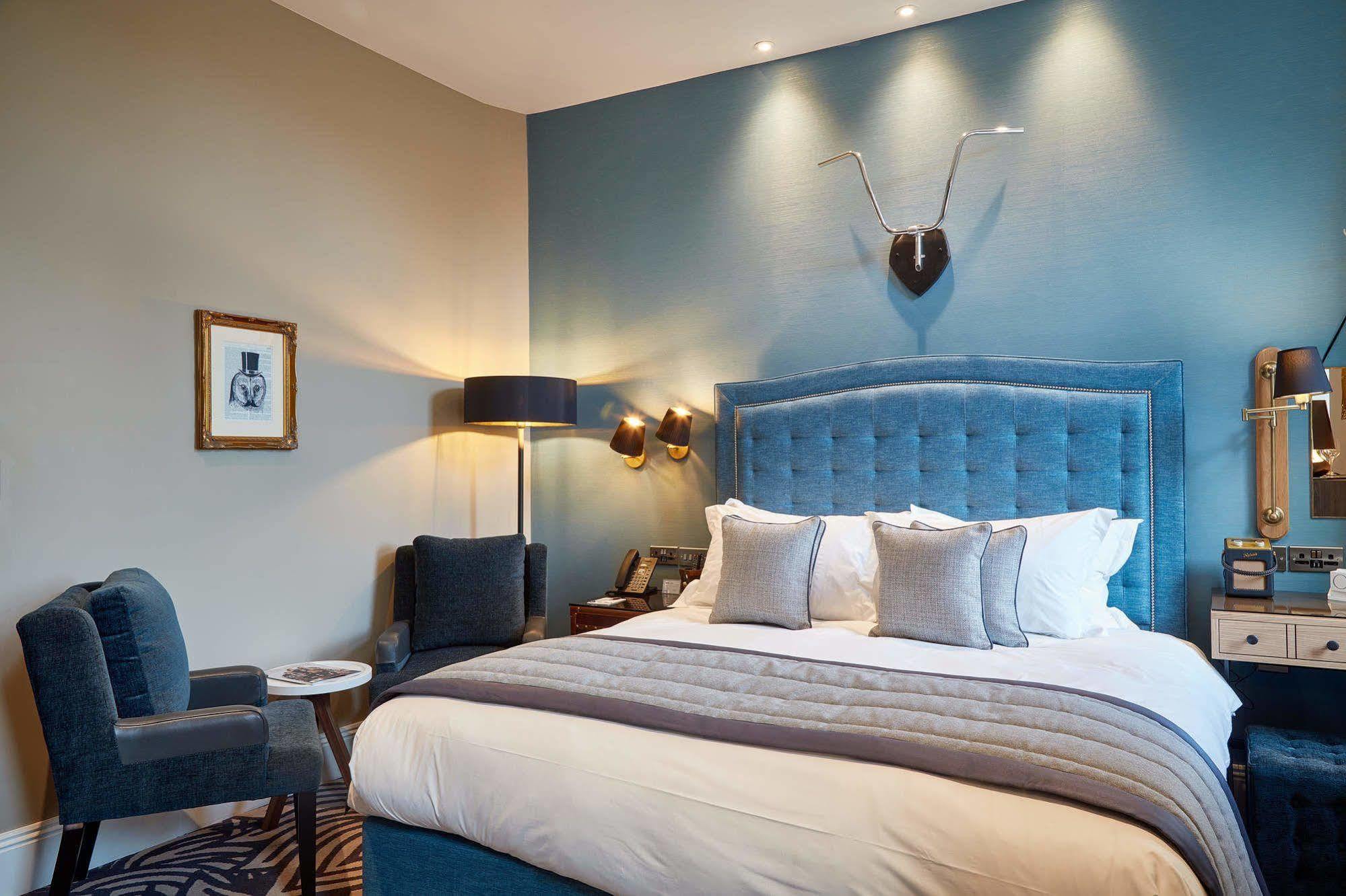 Oddfellows On The Park Cheadle  Luaran gambar A bedroom at The Old Bank Hotel
